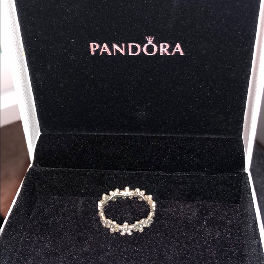 Pandora flower ring